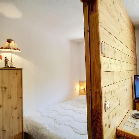 Apartment 2 Pieces 4 Pers, Ski Aux Pieds, Parking Gratuit, Quartier Des Bruyeres - Fr-1-178-31